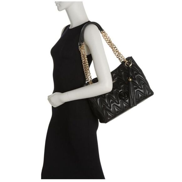 Valentino By Mario Valentino Luisa Diamond Quilted Leather Shoulder Bag in Black - Picture 5 of 11